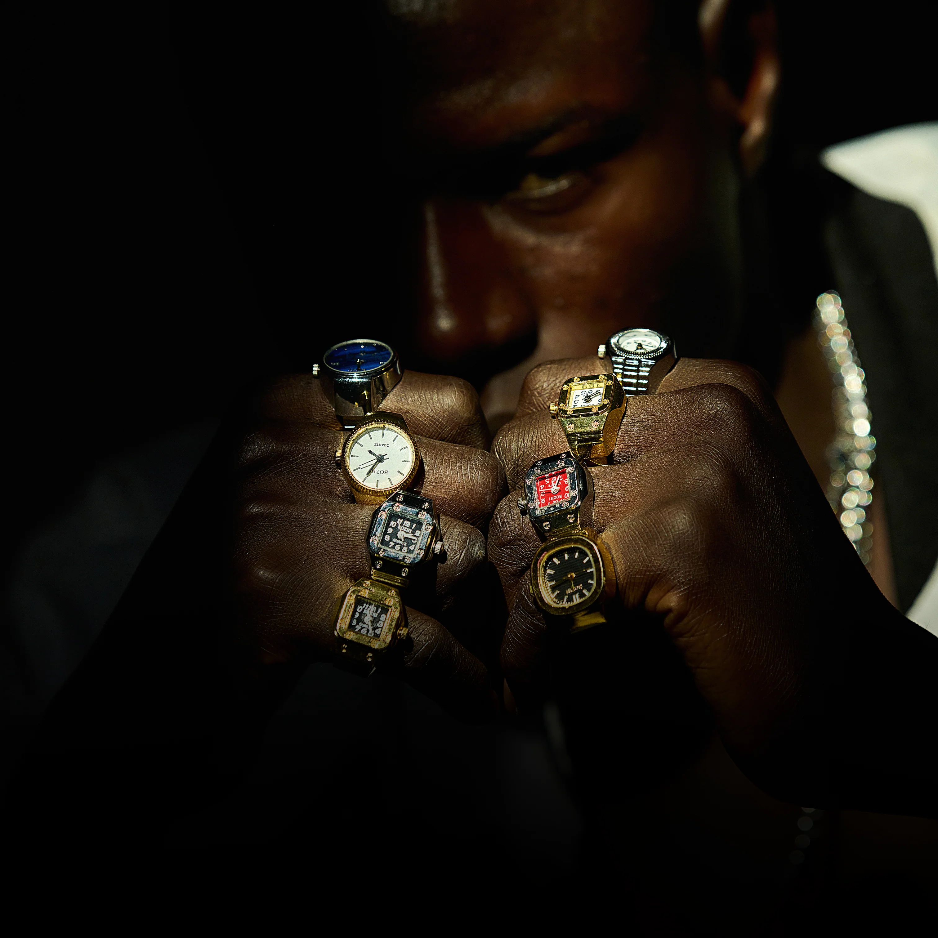 Timeless Style at Your Fingertips